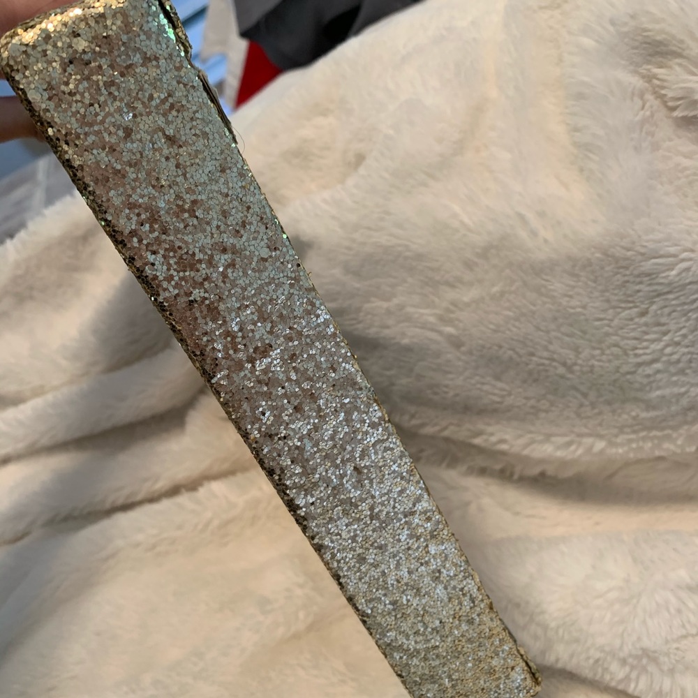 Decorative “R” sign - Picture 3 of 5